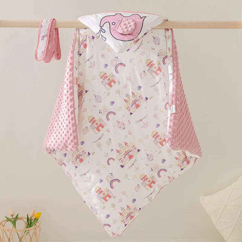 nid-d_ange-bebe-nuage-d_amour-rose-enveloppant-ventre-maternel