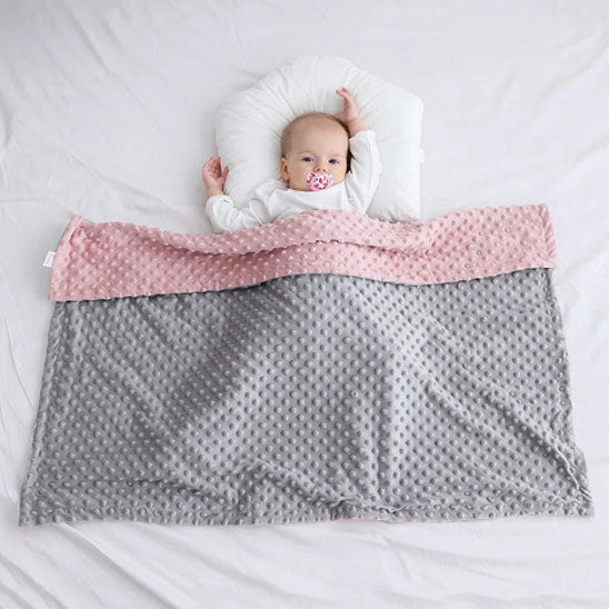 couverture-bebe-rose-sommeil